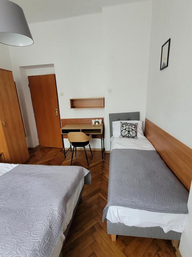 Zajazd Meran Krynica-Zdrój Exteriör bild