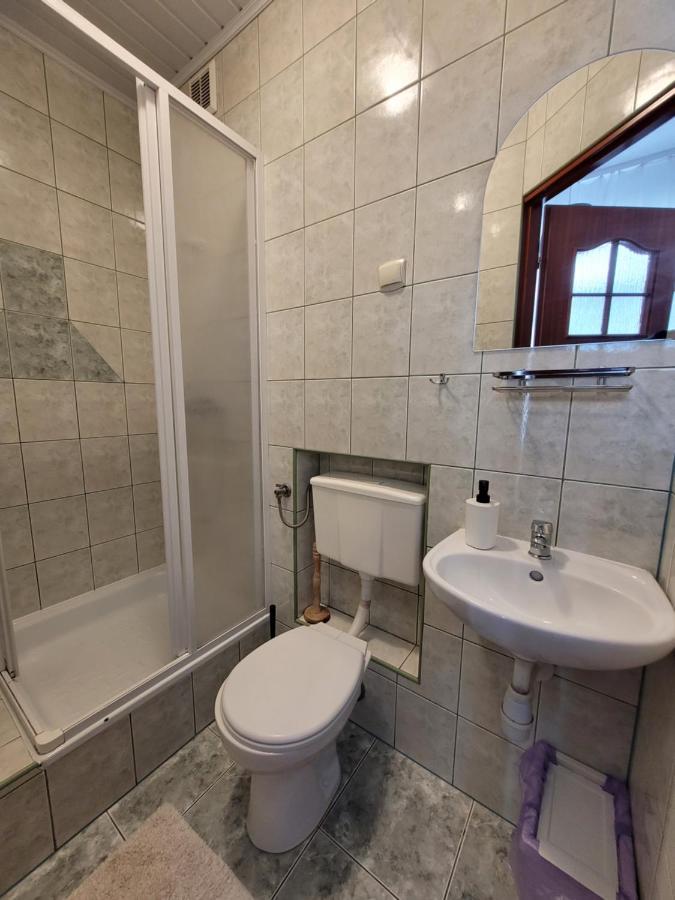 Zajazd Meran Krynica-Zdrój Exteriör bild