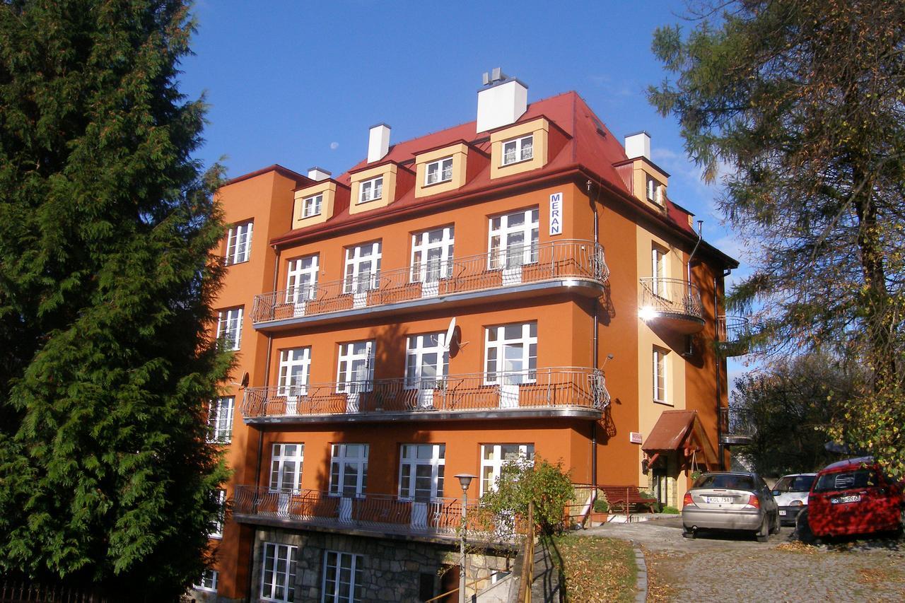 Zajazd Meran Krynica-Zdrój Exteriör bild