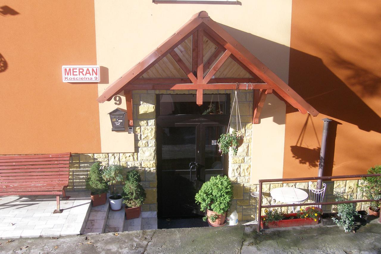 Zajazd Meran Krynica-Zdrój Exteriör bild